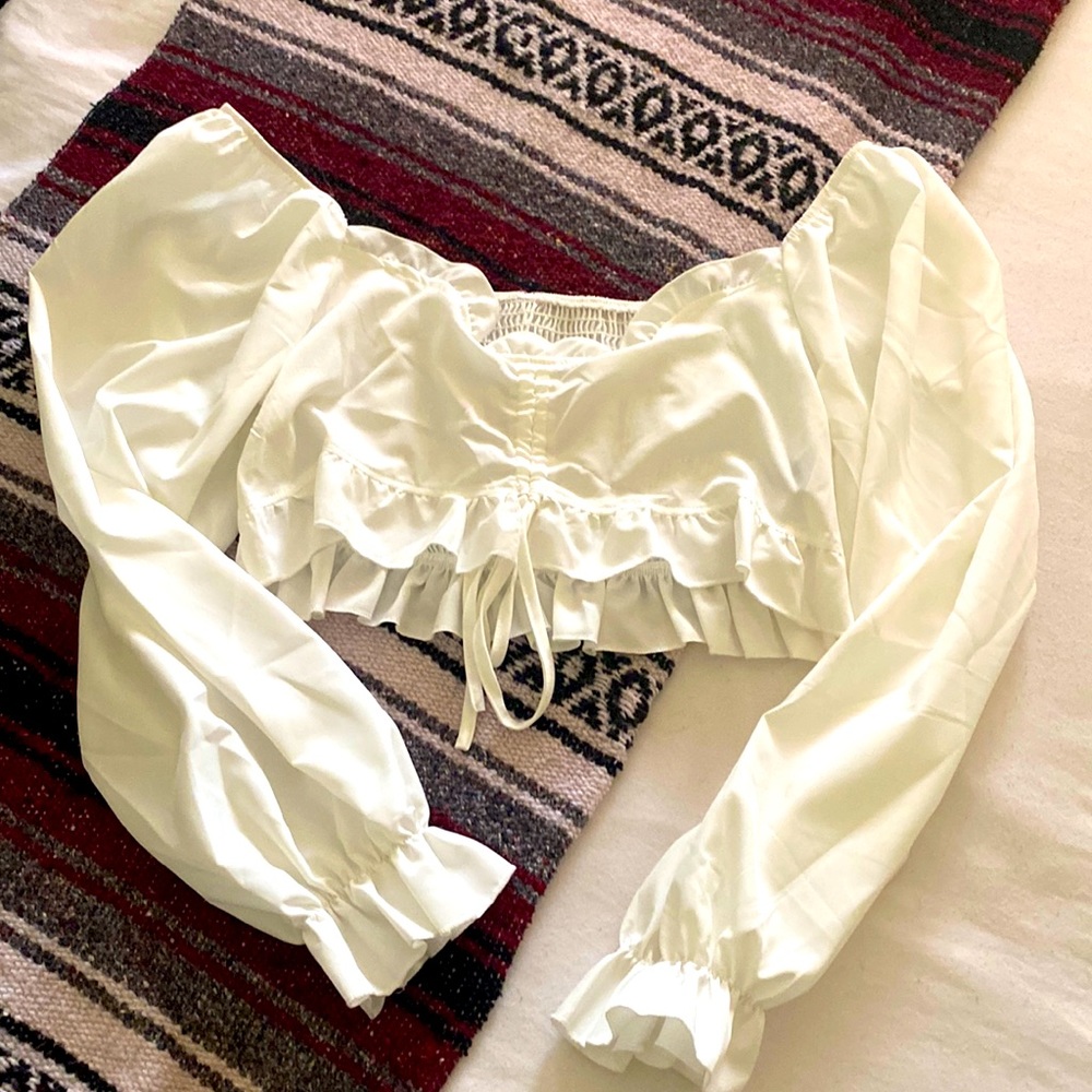 Ruffled Sleeve Crop Top